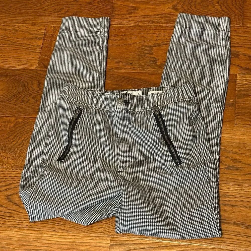 Hollister houndstooth size S ultra high rise skinny pants